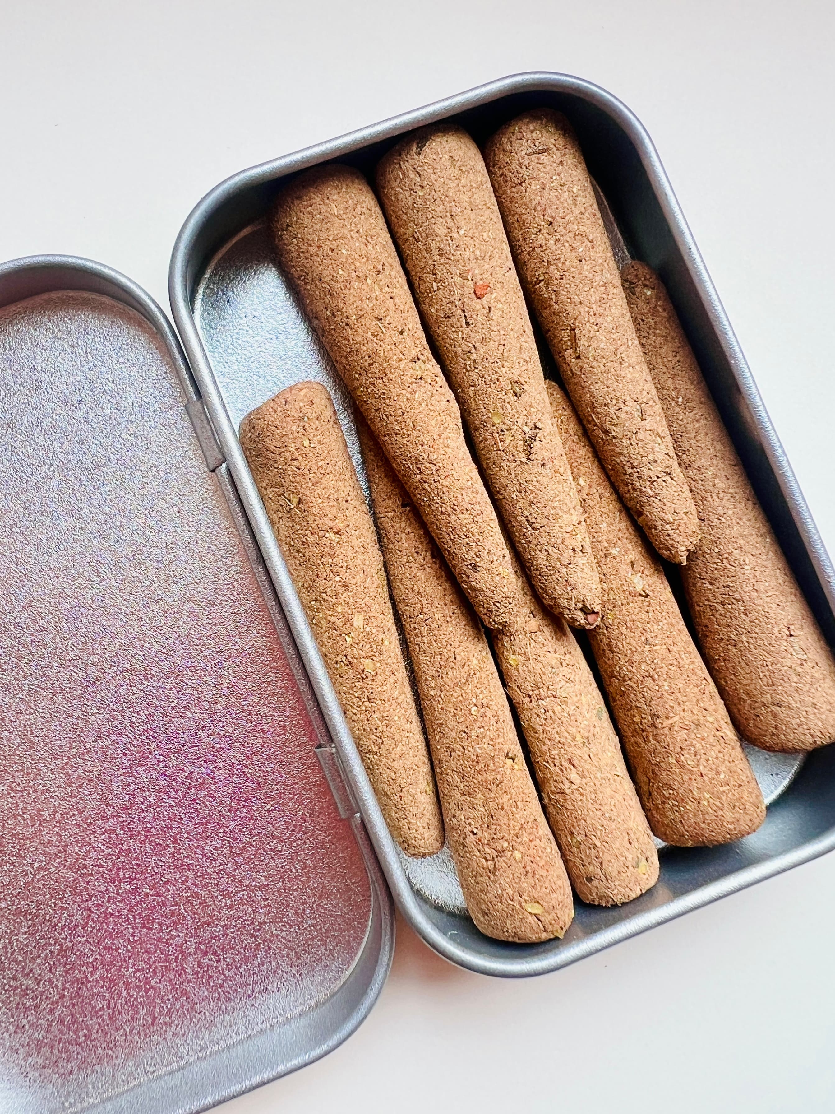 Cônes d'encens x9 (terre) ~ chêne, benoîte urbaine, petit grain bigarade