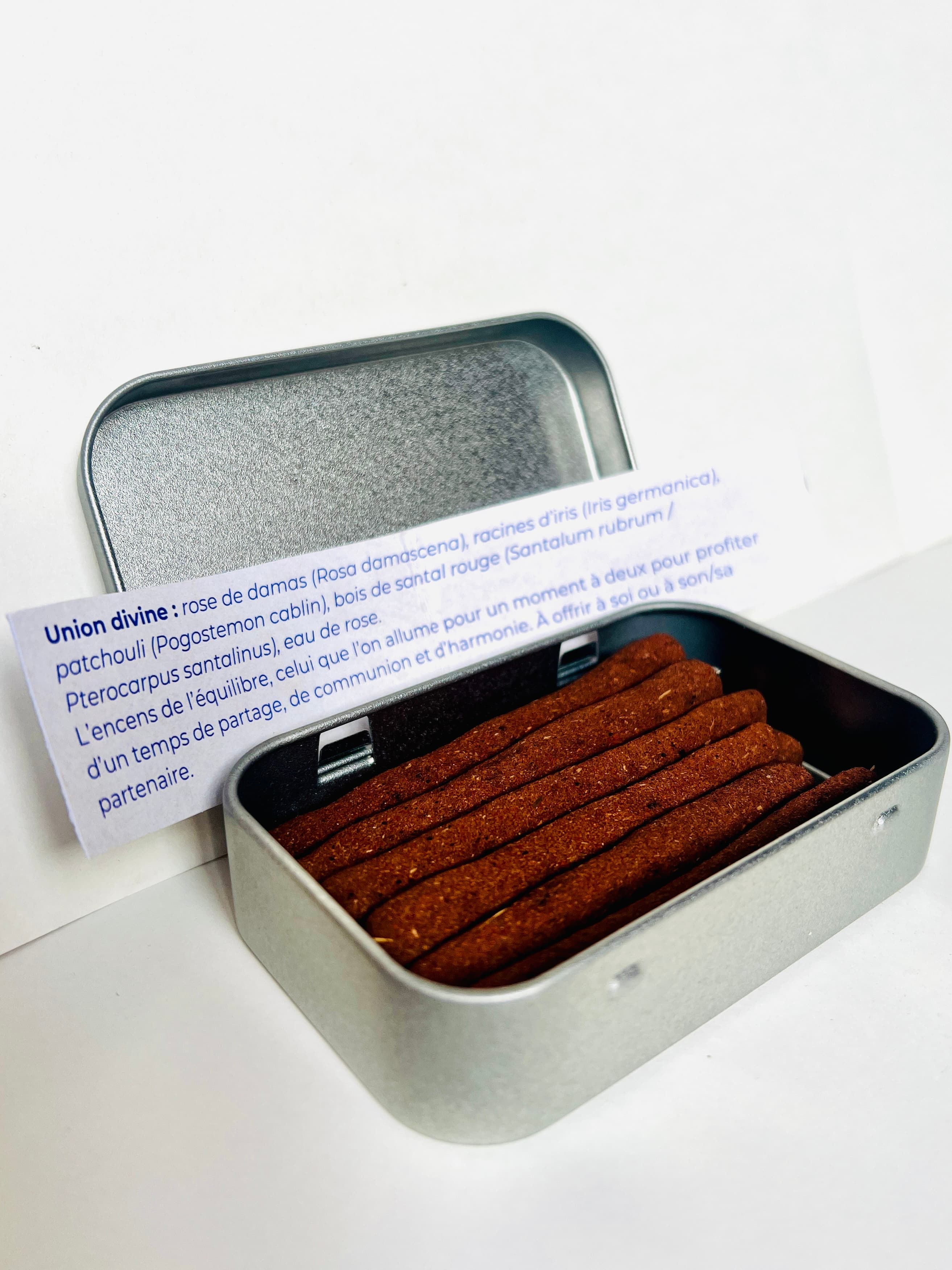 Bâtonnets d'encens x5 (union divine) ~ rose, vetiver, patchouli, geranium, ylang-ylang